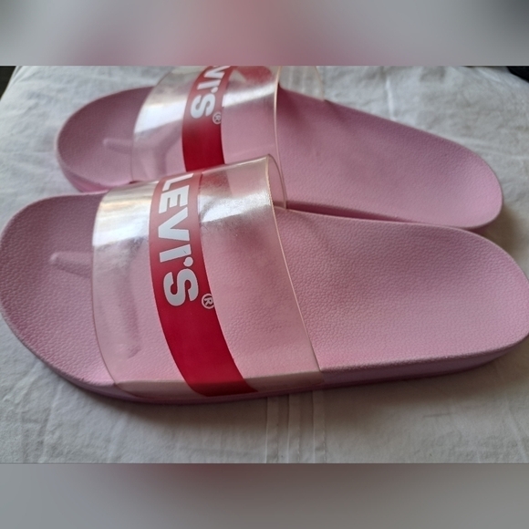 LEVI'S PINK SLIDES summer sandals shoes slip on beachy coastal swim flip flop 9 - Picture 3 of 6